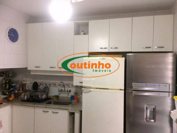 Imagem Casa com 5 Quartos à Venda, 236 m² em Tijuca - Rio De Janeiro Imagem Casa com 5 Quartos à Venda, 236 m² em Tijuca - Rio De Janeiro