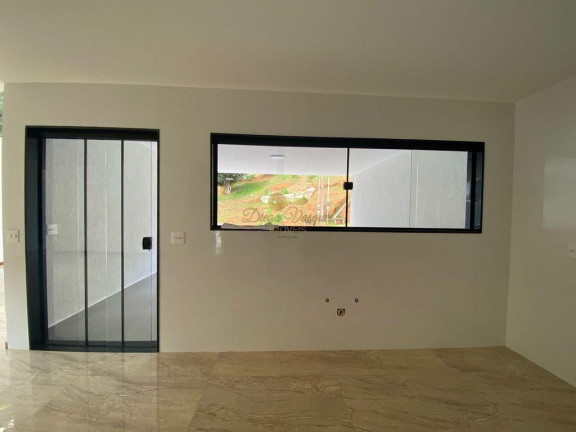 Imagem Casa com 3 Quartos à Venda, 300 m² em Albuquerque - Teresópolis