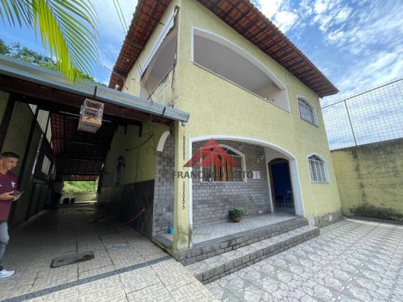 Casa com 3 Quartos à Venda, 255 m² em Pita - São Gonçalo