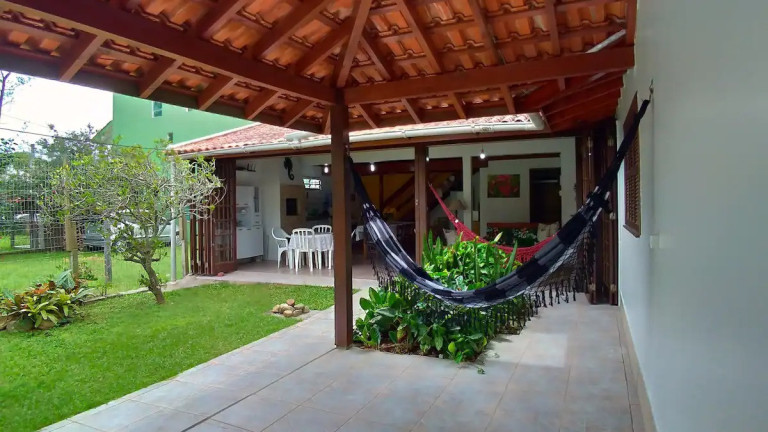 Imagem Casa com 4 Quartos à Venda, 110 m² em Centro - Garopaba Imagem Casa com 4 Quartos à Venda, 110 m² em Centro - Garopaba