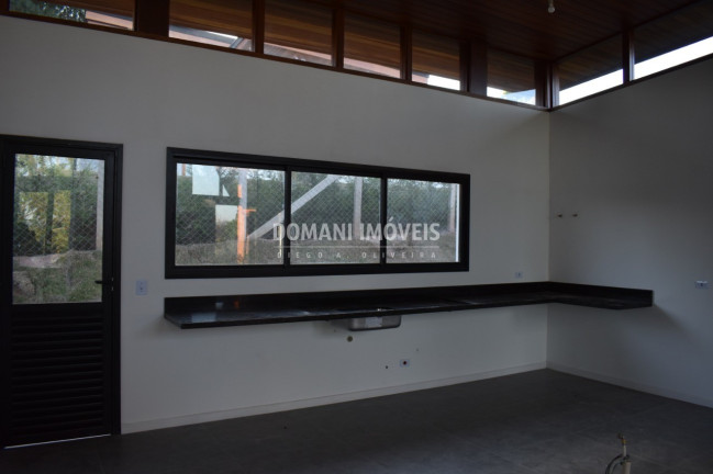Imagem Casa com 3 Quartos à Venda, 148 m² em Região De Capivari - Campos Do Jordão