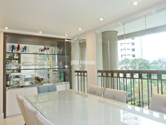 Apartamento com 3 Quartos à Venda, 131 m² em Panamby - São Paulo