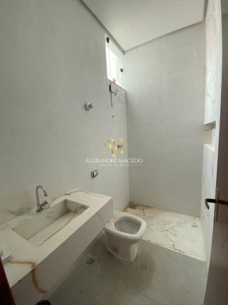 Casa com 3 Quartos à Venda, 255 m² em Planalto - Montes Claros