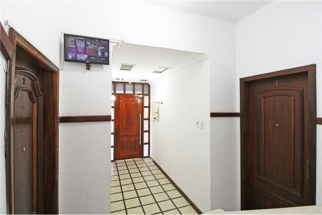 Imagem Apartamento com 2 Quartos à Venda, 68 m² em Santo Antônio - Porto Alegre Imagem Apartamento com 2 Quartos à Venda, 68 m² em Santo Antônio - Porto Alegre