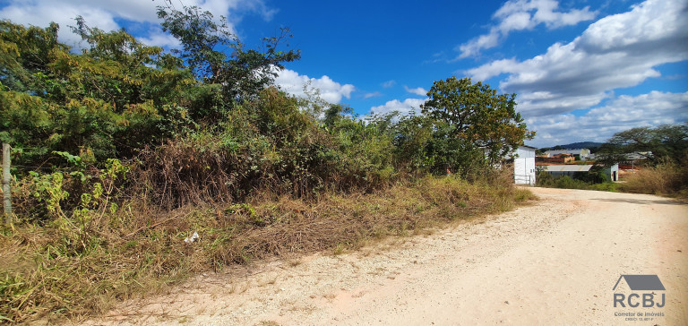 Terreno à Venda, 470 m² em Fernão Dias - Esmeraldas