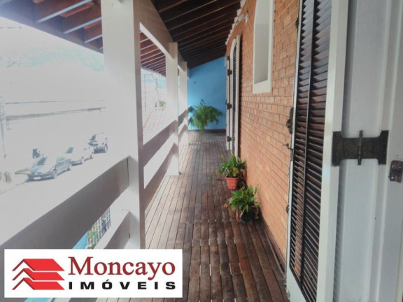 Imagem Sobrado com 4 Quartos à Venda, 300 m² em Centro - Caraguatatuba Imagem Sobrado com 4 Quartos à Venda, 300 m² em Centro - Caraguatatuba