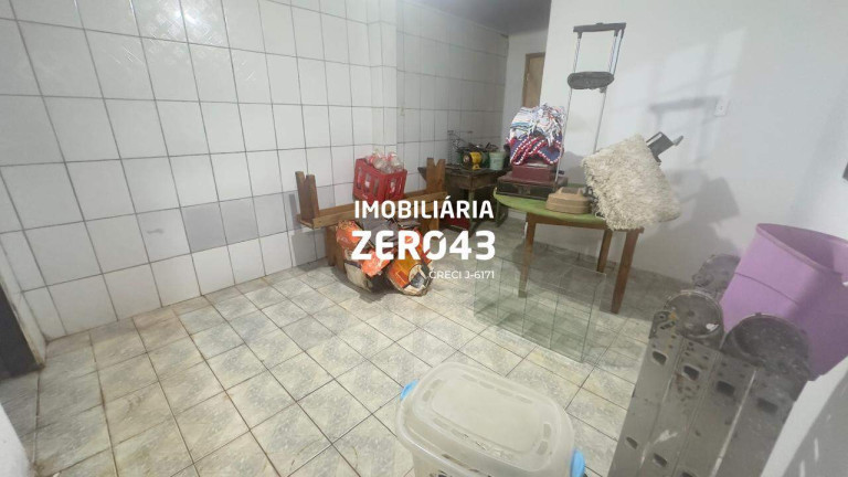 Imagem Casa com 5 Quartos à Venda, 200 m² em Conjunto Habitacional Maria Cecília Serrano De Oliveira - Londrina Imagem Casa com 5 Quartos à Venda, 200 m² em Conjunto Habitacional Maria Cecília Serrano De Oliveira - Londrina