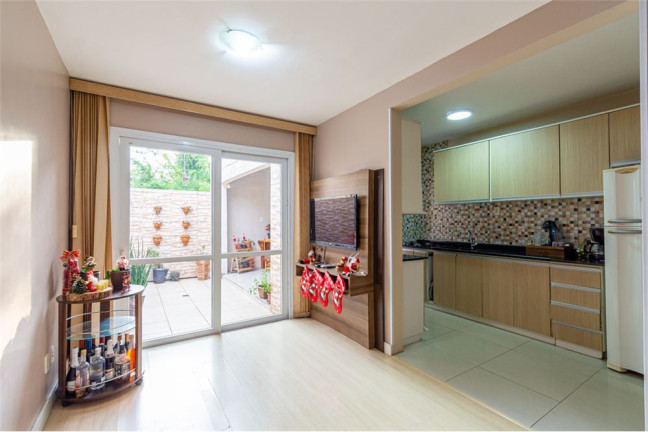 Casa com 3 Quartos à Venda,  em Olaria - Canoas