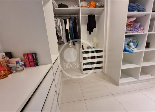 Imagem Casa com 4 Quartos à Venda, 390 m² em Vargem Grande - Rio De Janeiro