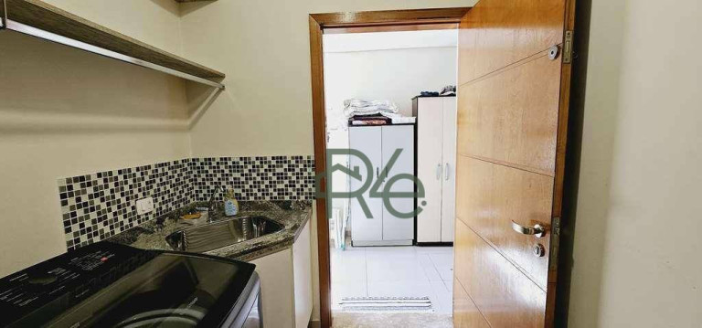 Imagem Casa com 3 Quartos à Venda, 358 m² em Chácara Vale Do Rio Cotia - Carapicuíba Imagem Casa com 3 Quartos à Venda, 358 m² em Chácara Vale Do Rio Cotia - Carapicuíba