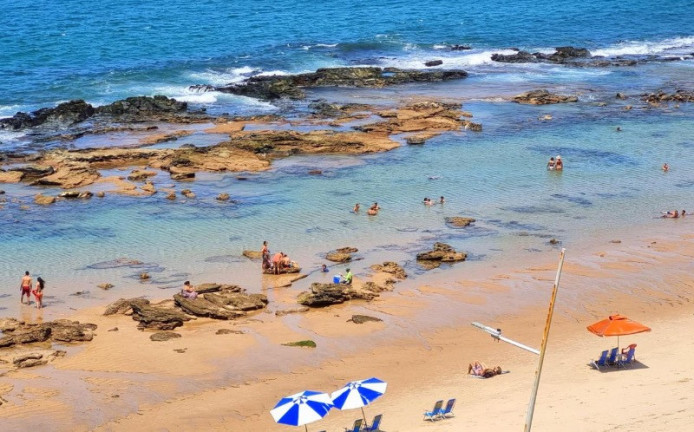 Imagem Imóvel com 2 Quartos à Venda, 74 m² em Barra - Salvador Imagem Imóvel com 2 Quartos à Venda, 74 m² em Barra - Salvador