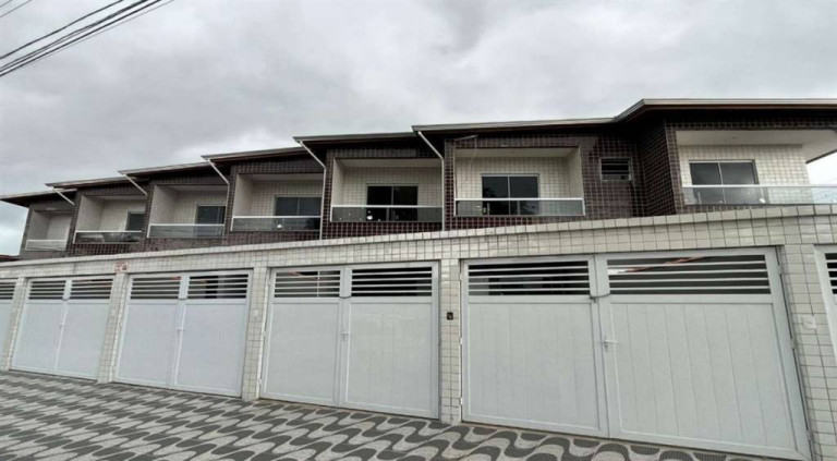 Casa com 2 Quartos à Venda, 77 m² em Real - Praia Grande