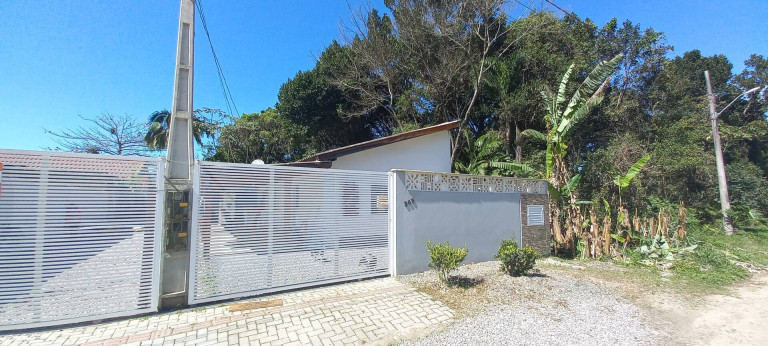 Casa com 2 Quartos à Venda, 100 m² em Mariscal - Bombinhas