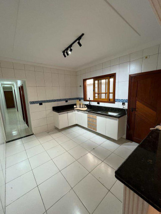 Imagem Casa com 3 Quartos à Venda, 123 m² em Maracanã - Praia Grande Imagem Casa com 3 Quartos à Venda, 123 m² em Maracanã - Praia Grande