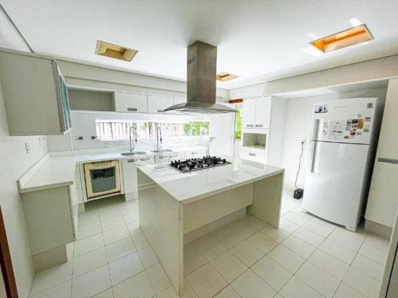 Imagem Casa de Condomínio com 6 Quartos à Venda, 620 m² em Busca Vida (abrantes) - Camaçari
