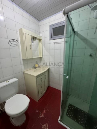 Imagem Casa com 3 Quartos para Alugar,  em Centro - Navegantes