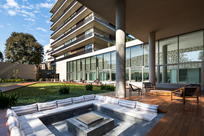 Imagem Apartamento com 3 Quartos à Venda, 315 m² em Cabral - Curitiba Imagem Apartamento com 3 Quartos à Venda, 315 m² em Cabral - Curitiba