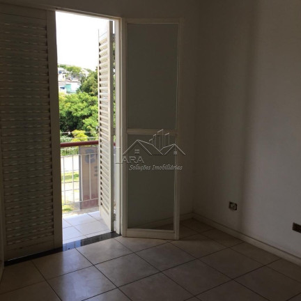 Imagem Sobrado com 3 Quartos à Venda, em Itaquera - São Paulo Imagem Sobrado com 3 Quartos à Venda, em Itaquera - São Paulo