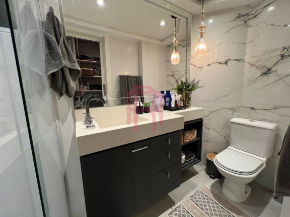 Imagem Apartamento com 3 Quartos à Venda, 120 m² em Centro - Balneário Camboriú Imagem Apartamento com 3 Quartos à Venda, 120 m² em Centro - Balneário Camboriú