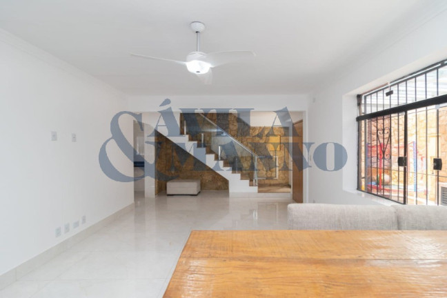 Imagem Sobrado com 2 Quartos à Venda, em Mooca - São Paulo Imagem Sobrado com 2 Quartos à Venda, em Mooca - São Paulo