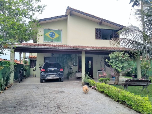 Sobrado com 5 Quartos à Venda, 180 m² em Massaguaçu - Caraguatatuba