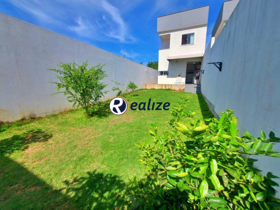 Imagem Casa com 2 Quartos à Venda, 120 m² em Santa Mônica - Guarapari
