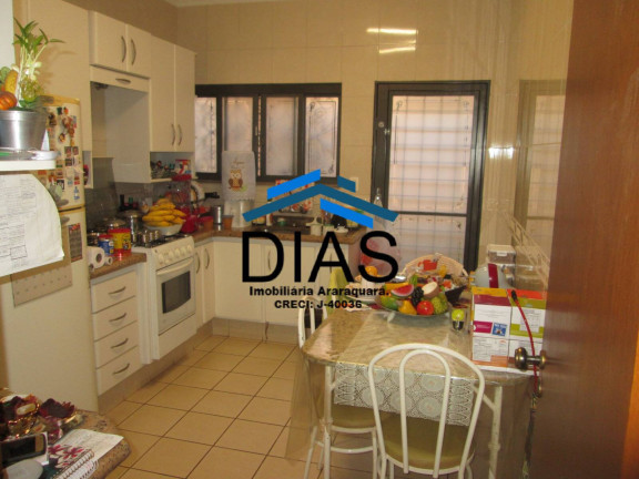 Imagem Casa com 3 Quartos à Venda, 196 m² em Vila Furlan - Araraquara