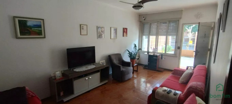 Imagem Casa com 3 Quartos à Venda, 120 m² em Medianeira - Porto Alegre Imagem Casa com 3 Quartos à Venda, 120 m² em Medianeira - Porto Alegre
