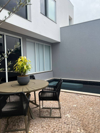 Imagem Casa com 3 Quartos à Venda, 303 m² em Residencial Villaggio - Bauru