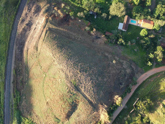 Terreno à Venda, 1 m² em Vassouras