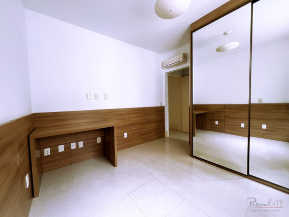 Imagem Apartamento com 3 Quartos à Venda, 188 m² em Centro - Florianópolis Imagem Apartamento com 3 Quartos à Venda, 188 m² em Centro - Florianópolis