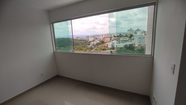 Imagem Apartamento com 2 Quartos à Venda, 52 m² em Cabral - Contagem