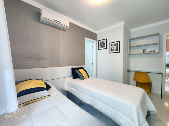 Imagem Apartamento com 3 Quartos à Venda, 145 m² em Centro - Balneário Camboriú Imagem Apartamento com 3 Quartos à Venda, 145 m² em Centro - Balneário Camboriú