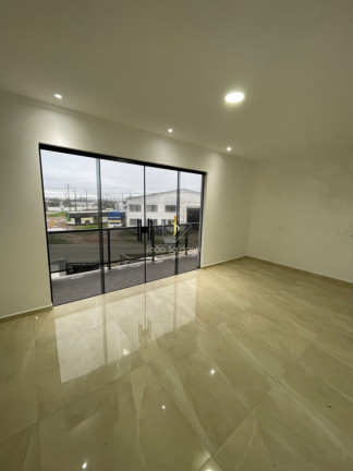 Imagem Casa com 3 Quartos à Venda, 160 m² em Coroados - Guaratuba