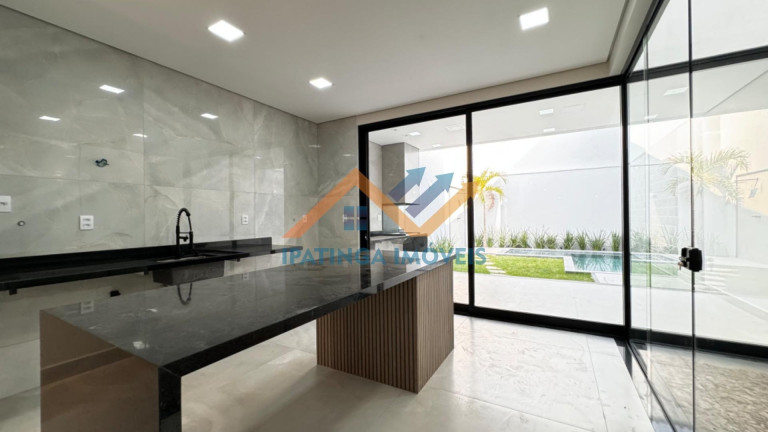 Casa com 3 Quartos à Venda, 240 m² em Cidade Nobre - Ipatinga