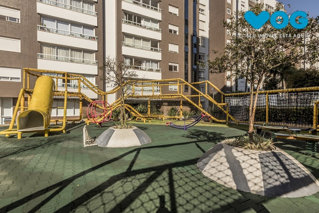 Imagem Imóvel com 3 Quartos à Venda, 128 m² em Menino Deus - Porto Alegre Imagem Imóvel com 3 Quartos à Venda, 128 m² em Menino Deus - Porto Alegre
