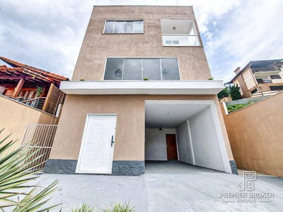 Imagem Casa com 4 Quartos à Venda, 216 m² em Albuquerque - Teresópolis Imagem Casa com 4 Quartos à Venda, 216 m² em Albuquerque - Teresópolis