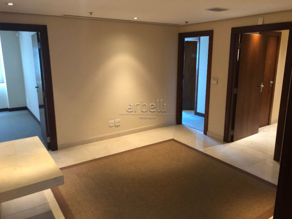 Sala Comercial à Venda ou Locação, 160 m² em Pinheiros - São Paulo
