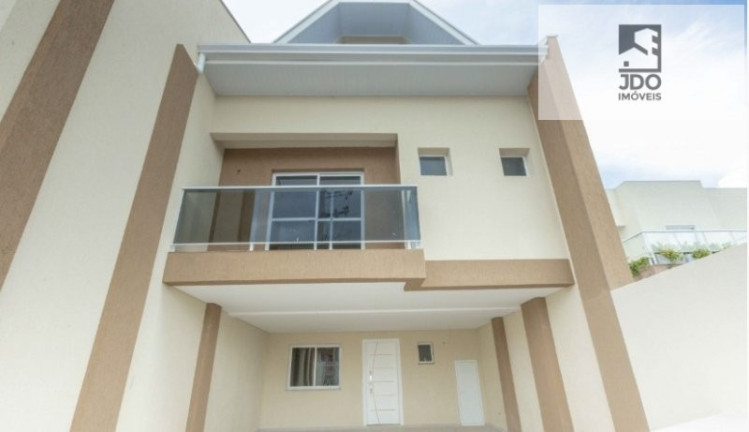 Sobrado com 3 Quartos à Venda, 194 m² em Campo Comprido - Curitiba