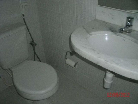 Imagem Apartamento com 2 Quartos à Venda,  em Alphaville I - Salvador