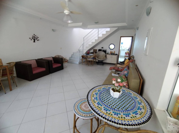Imagem Casa com 4 Quartos à Venda, 265 m² em Parque Balneário Oasis - Peruíbe Imagem Casa com 4 Quartos à Venda, 265 m² em Parque Balneário Oasis - Peruíbe