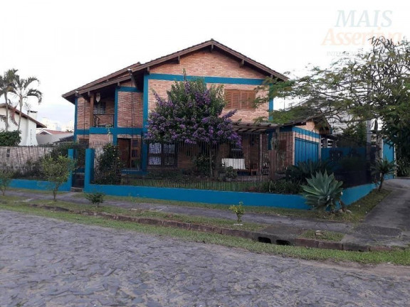 Sobrado com 3 Quartos à Venda, 305 m² em Cristo Rei - São Leopoldo