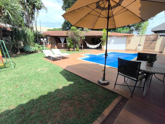 Imagem Casa com 3 Quartos à Venda, 220 m² em Parque Acalanto - Goiania Imagem Casa com 3 Quartos à Venda, 220 m² em Parque Acalanto - Goiania