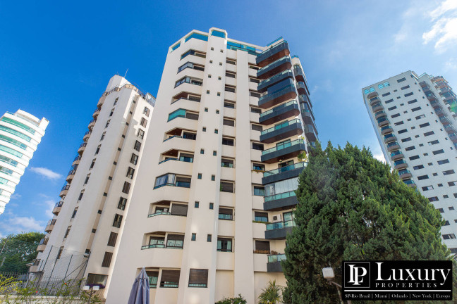 Apartamento com 2 Quartos à Venda, 257 m² em Moema - São Paulo