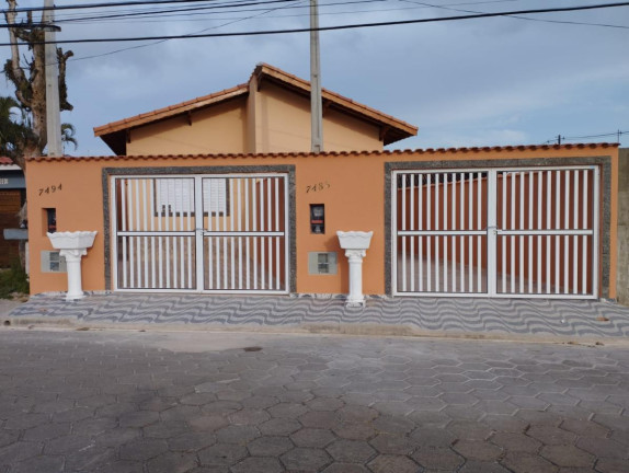 Casa com 2 Quartos à Venda, 130 m² em Balneário Guaraçaí - Itanhaém