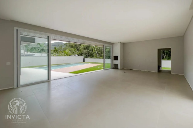Imagem Casa com 4 Quartos à Venda, 100 m² em Ariribá - Balneário Camboriú Imagem Casa com 4 Quartos à Venda, 100 m² em Ariribá - Balneário Camboriú