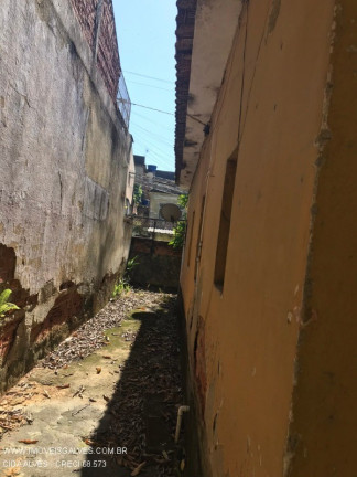 Imagem Casa com 4 Quartos à Venda, 432 m² em Saracuruna - Duque De Caxias