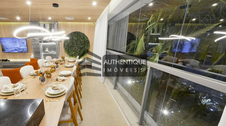 Cobertura com 3 Quartos à Venda, 208 m² em Moema - São Paulo