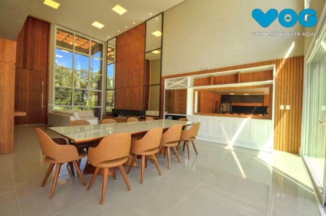 Imagem Casa com 4 Quartos à Venda, 290 m² em Vila Nova - Porto Alegre Imagem Casa com 4 Quartos à Venda, 290 m² em Vila Nova - Porto Alegre
