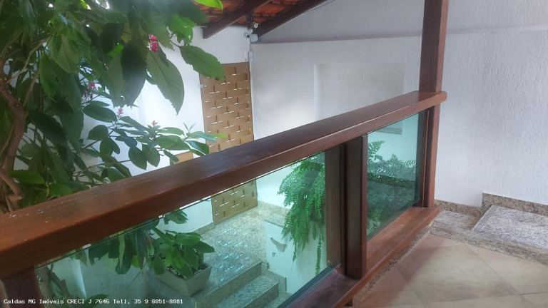 Imagem Casa com 7 Quartos à Venda, 420 m² em Floresta - Belo Horizonte